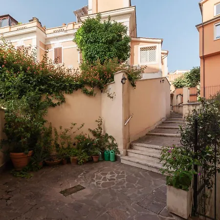 Guesthost - Monteverde Classy *